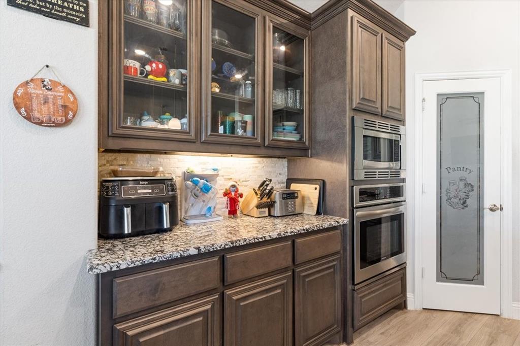 4209 Misty Ridge Street Property Photo 7