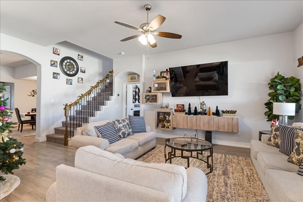 4209 Misty Ridge Street Property Photo 8