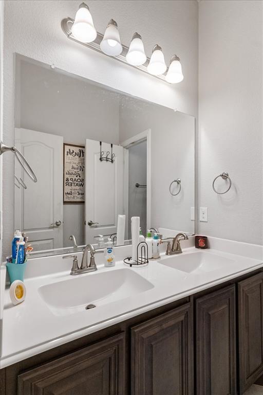 4209 Misty Ridge Street Property Photo 15