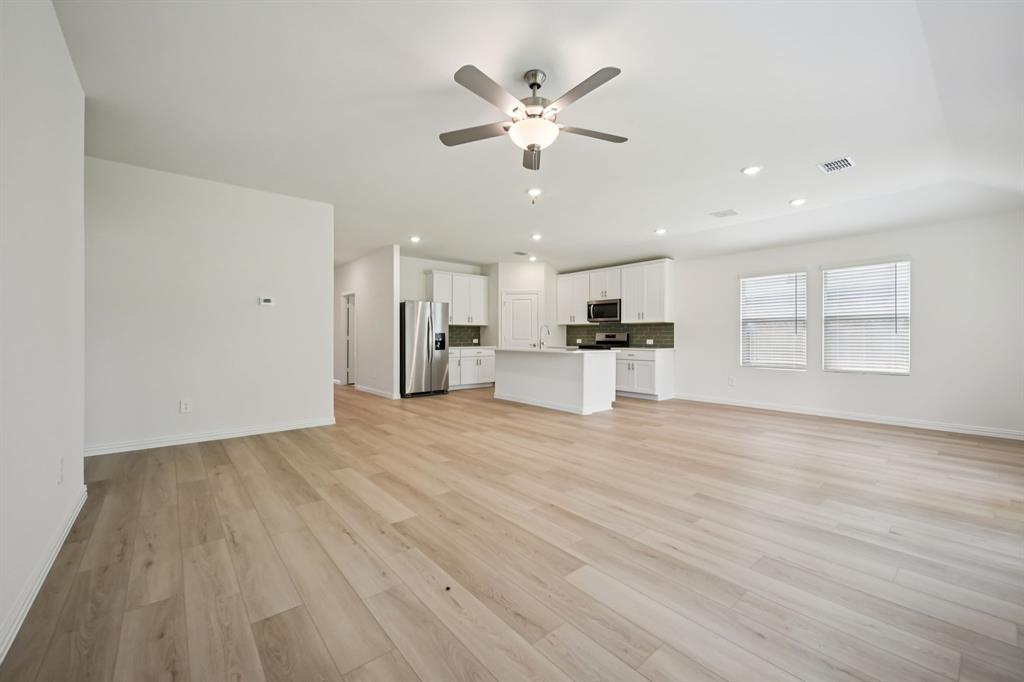 4028 Palestine Drive Property Photo 5