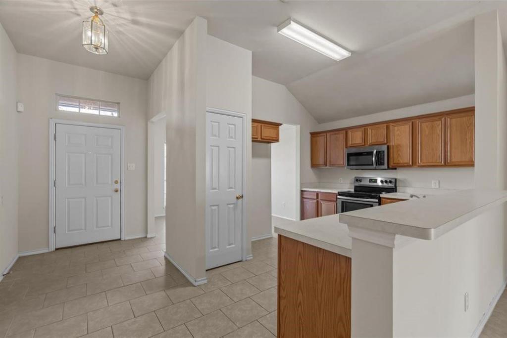 1117 Shaker Run Property Photo 3