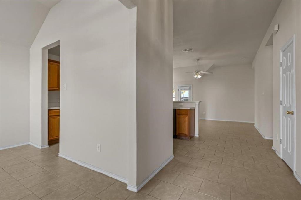 1117 Shaker Run Property Photo 15