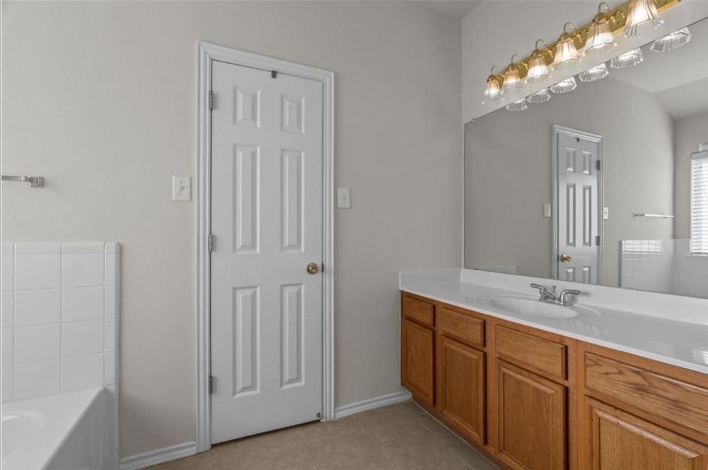1117 Shaker Run Property Photo 18