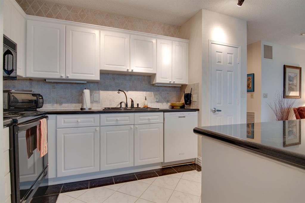 3575 Lone Star Circle 605 Property Photo 8
