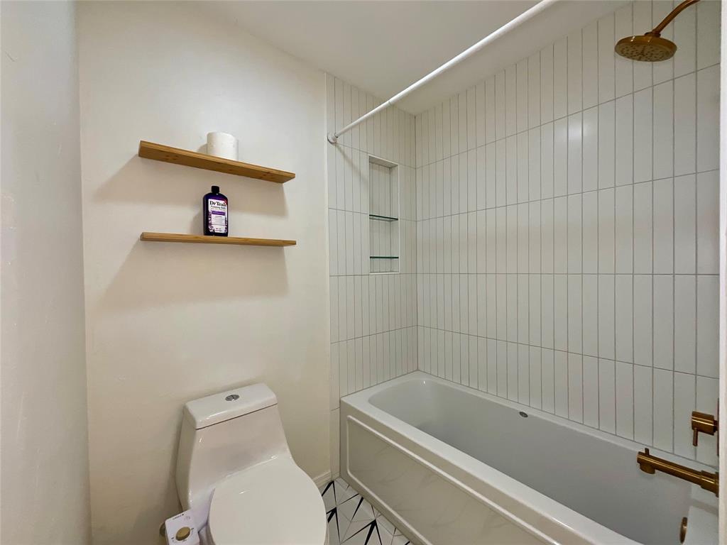 3705 Cobblestone Court Property Photo 13