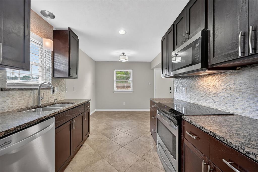 3625 Parader Court Property Photo 11
