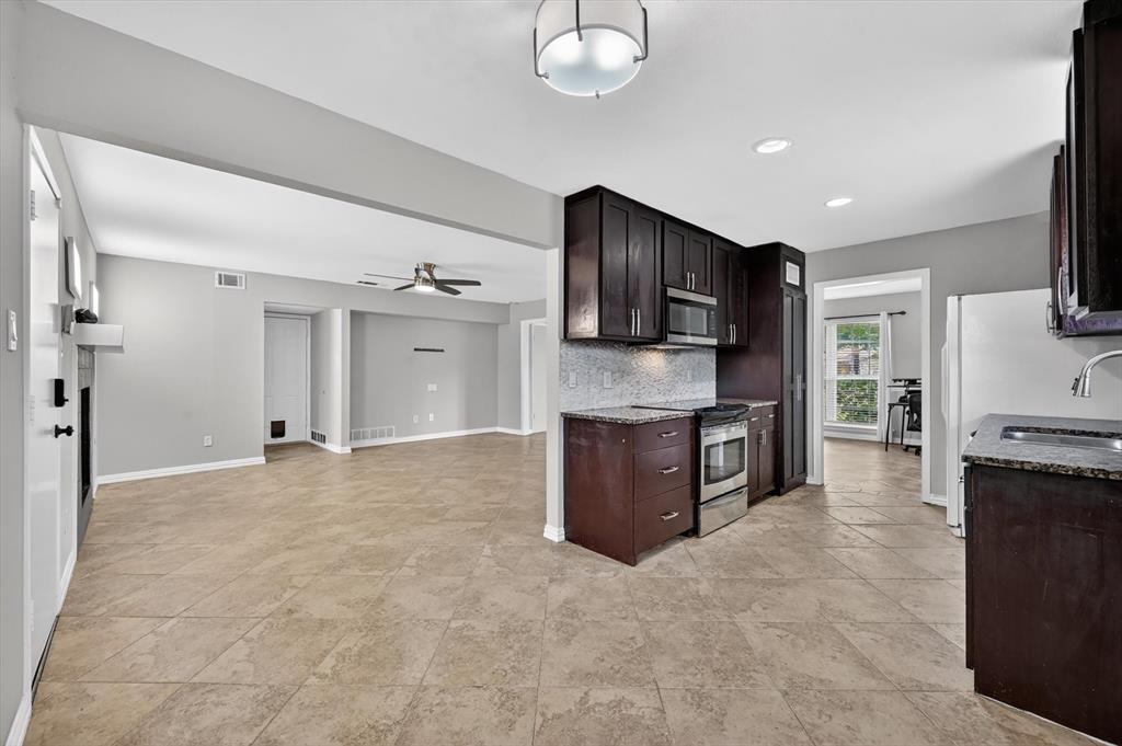 3625 Parader Court Property Photo 12