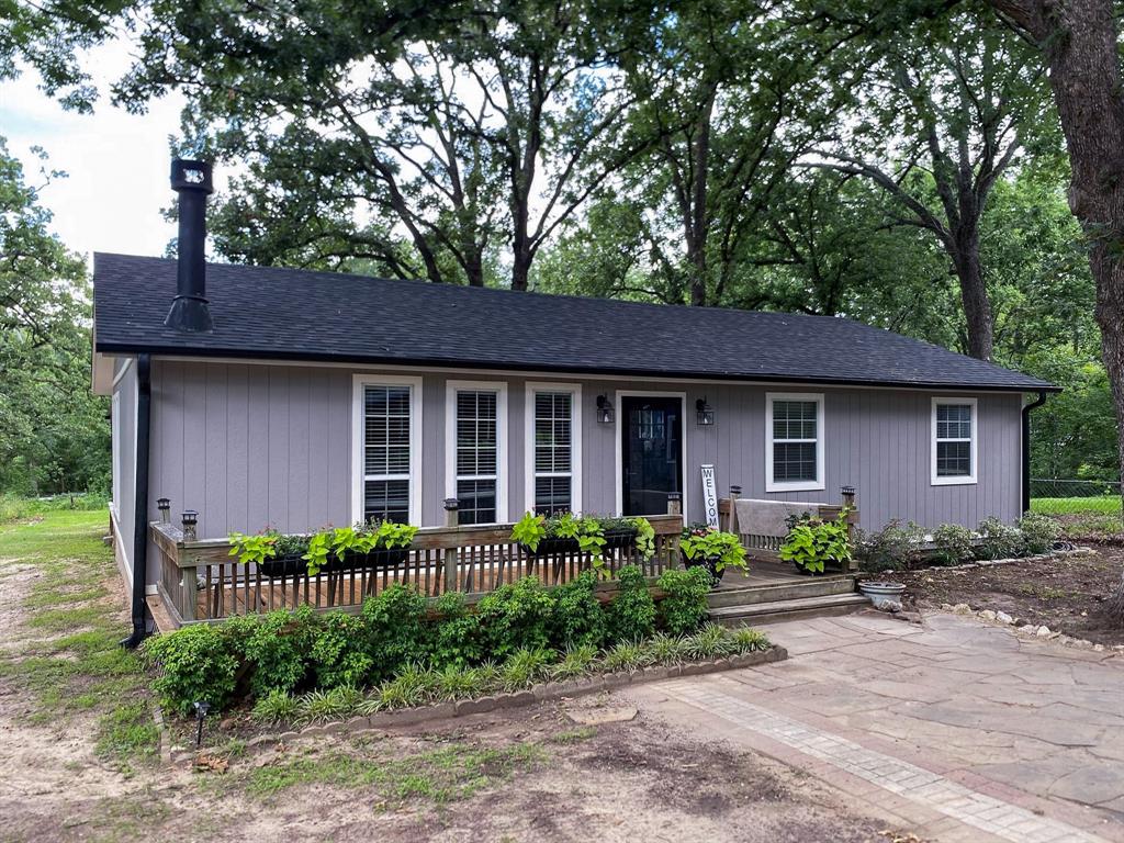 124 Armada Loop Property Photo 2