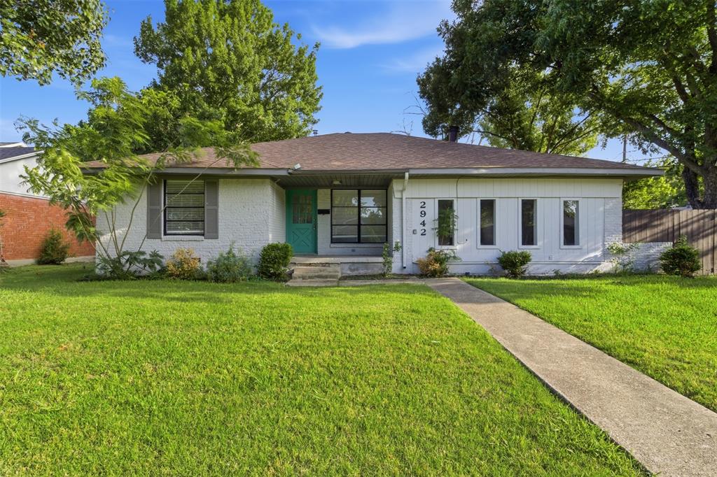 2942 Townsend Drive Property Photo 1
