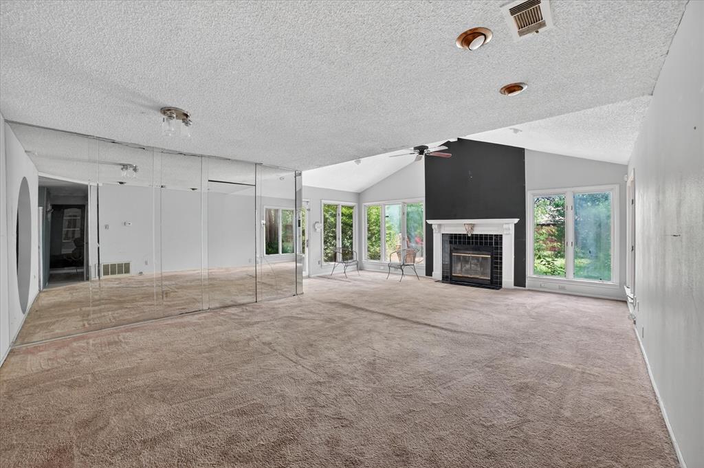 204 Island Drive Property Photo 4