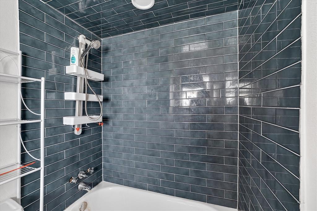 204 Island Drive Property Photo 21
