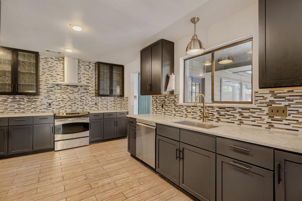 6234 La Cosa Drive Property Photo 1