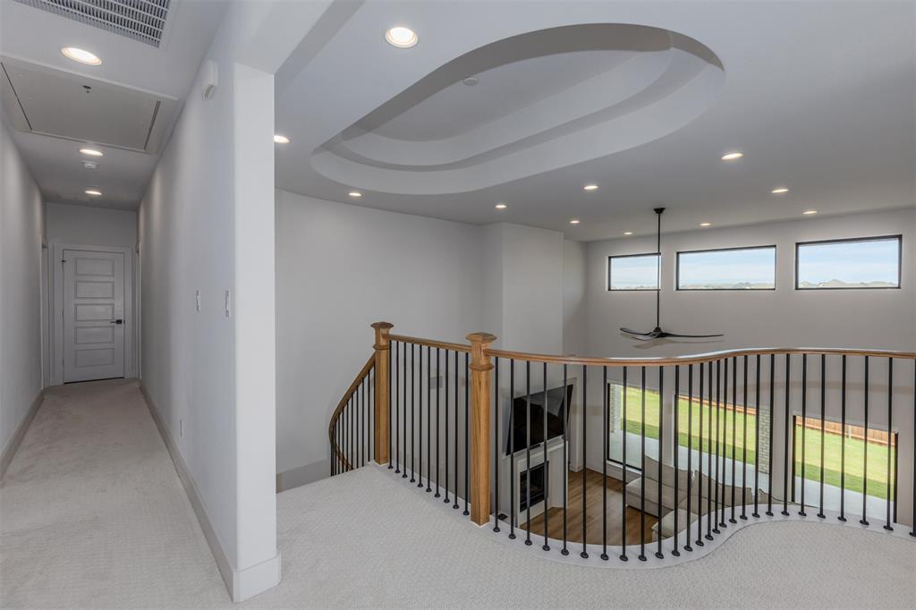 10456 Gray Hills Drive Property Photo 27