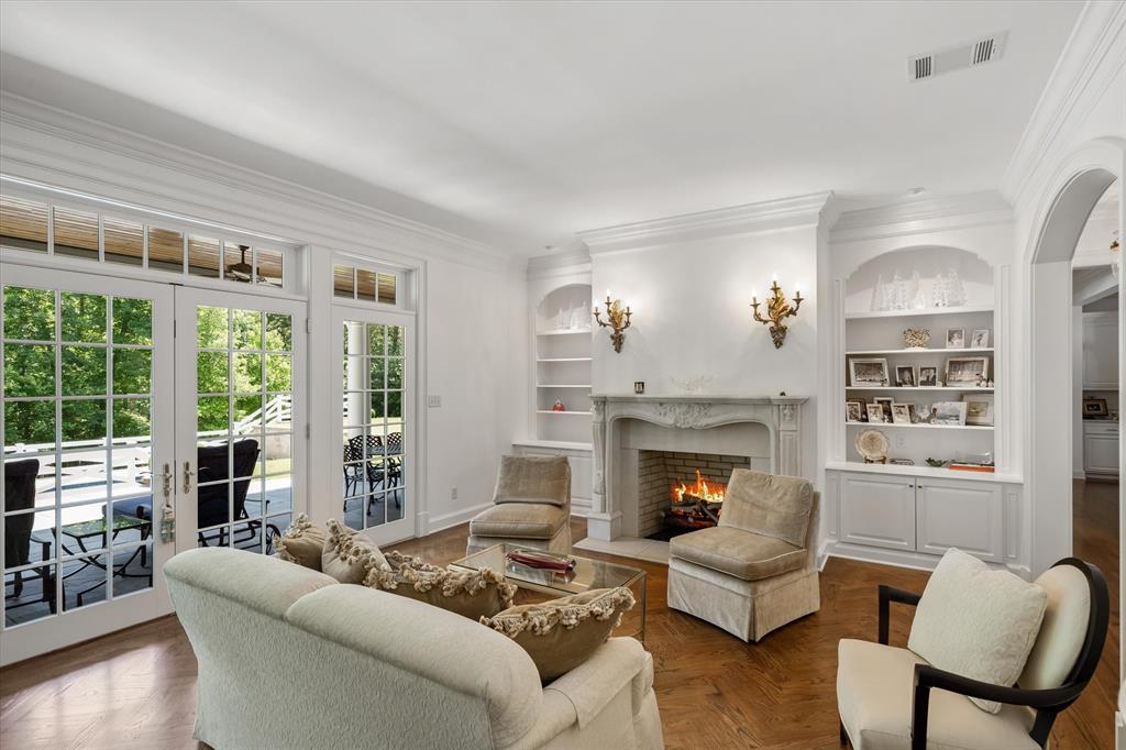 1920 Stonegate Boulevard Property Photo 11
