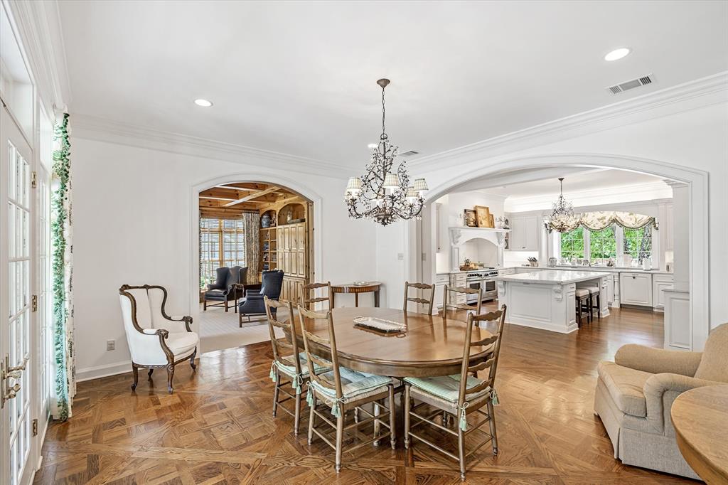 1920 Stonegate Boulevard Property Photo 16