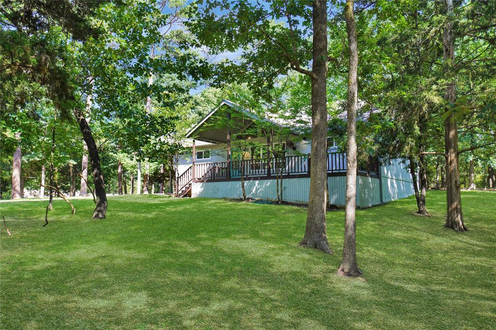 245 Larchwood Path Property Photo 2