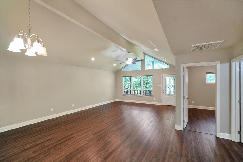 245 Larchwood Path Property Photo 8