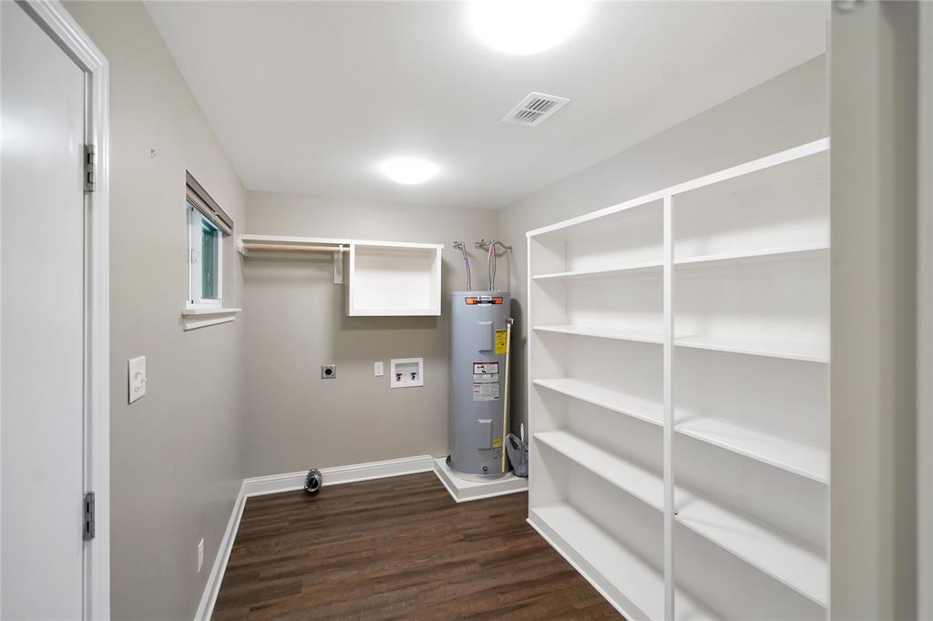 245 Larchwood Path Property Photo 14