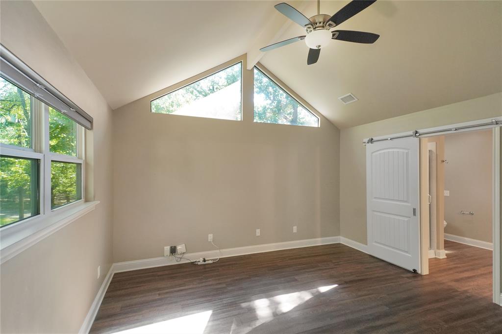 245 Larchwood Path Property Photo 15
