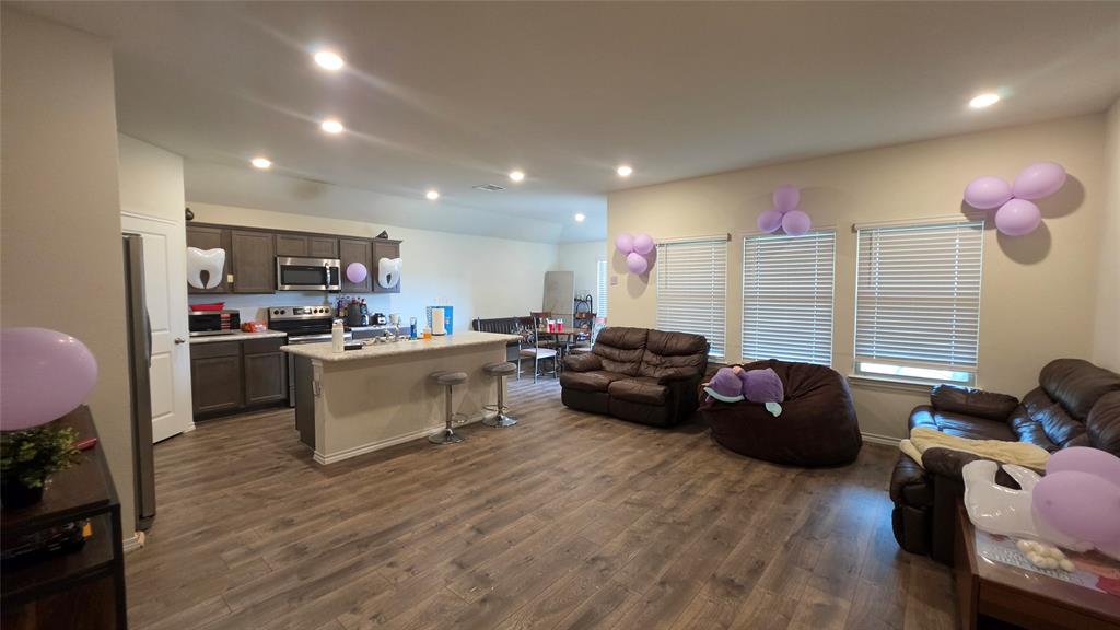 409 Samuel Street Property Photo 18