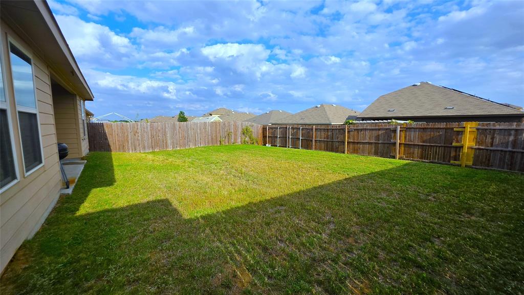 409 Samuel Street Property Photo 37