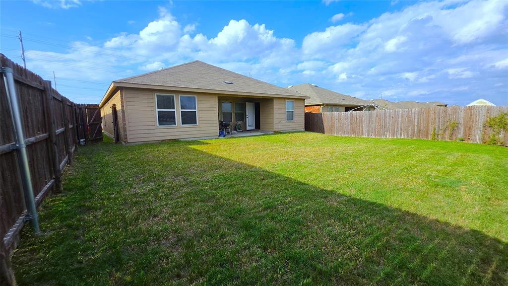 409 Samuel Street Property Photo 38