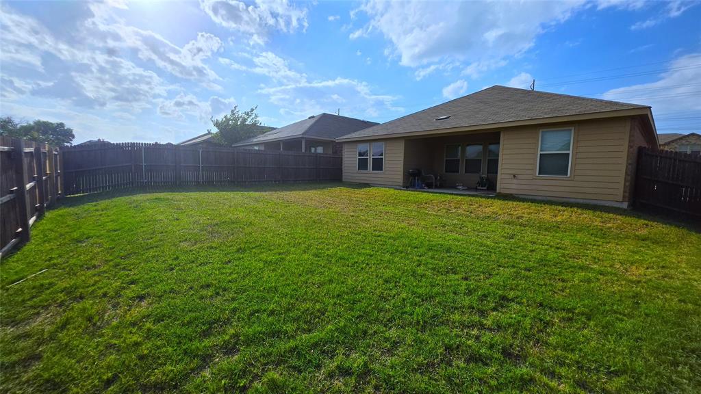 409 Samuel Street Property Photo 39