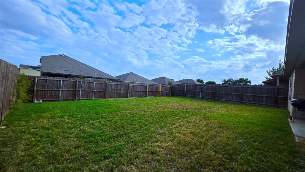 409 Samuel Street Property Photo 40