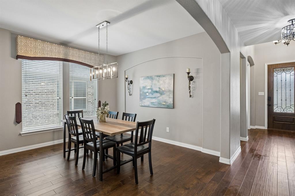 908 Mist Flower Drive Property Photo 19