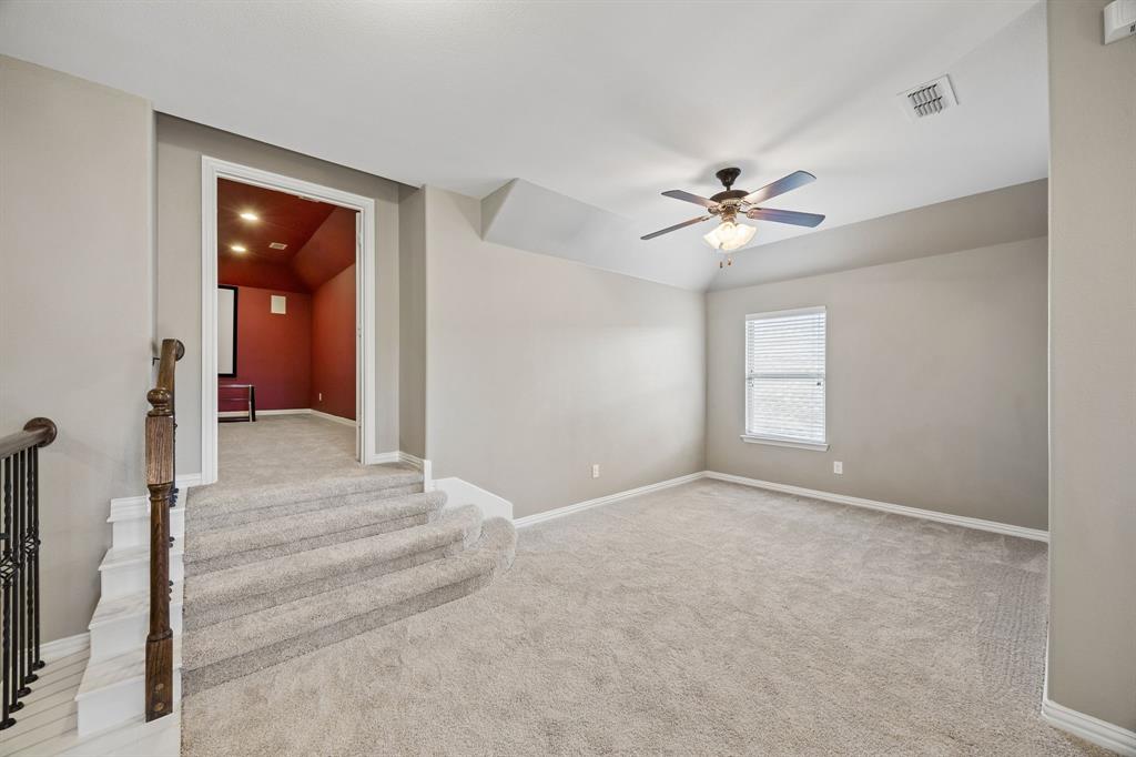 908 Mist Flower Drive Property Photo 27