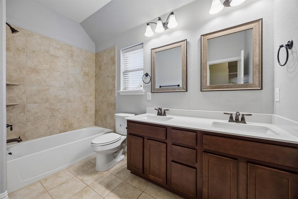 908 Mist Flower Drive Property Photo 33