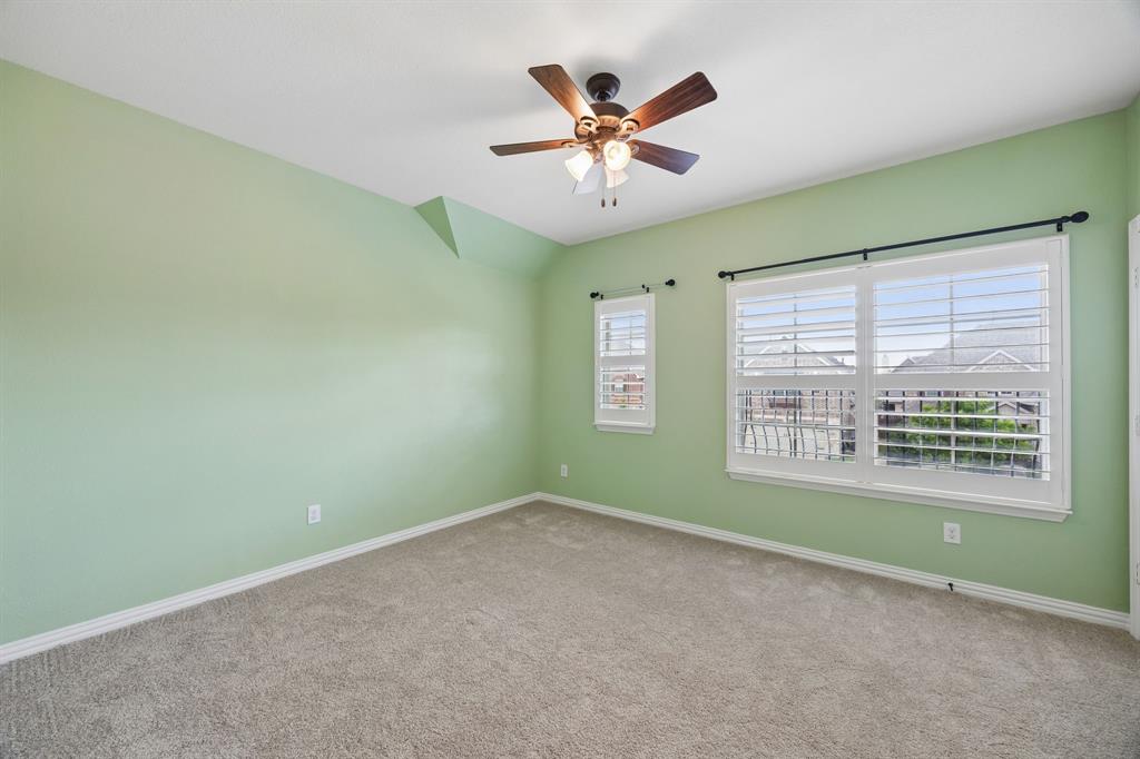 908 Mist Flower Drive Property Photo 34
