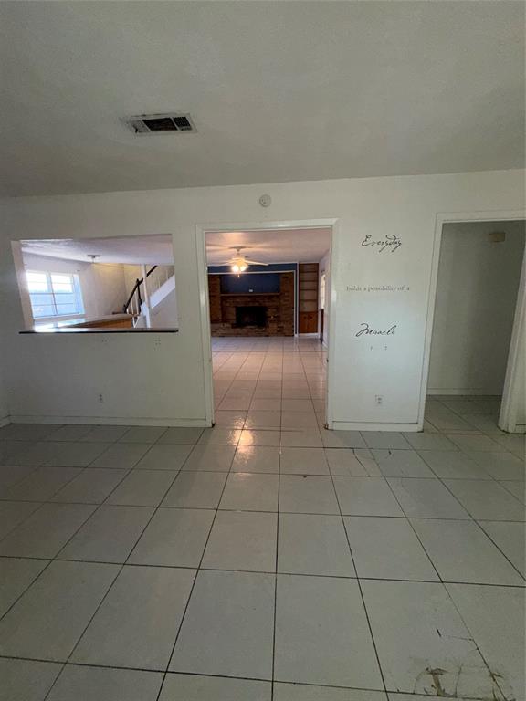 1908 Somerville Drive Property Photo 3