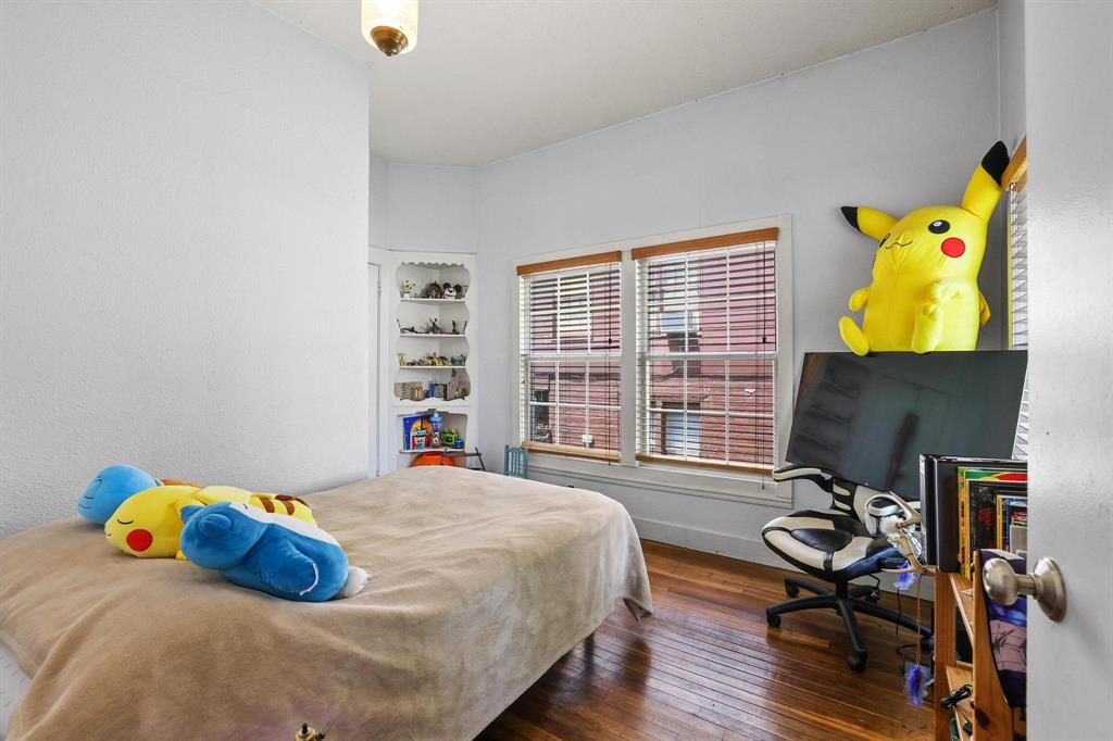 1322 W Chestnut Street Property Photo 13