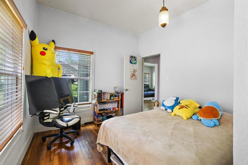 1322 W Chestnut Street Property Photo 14