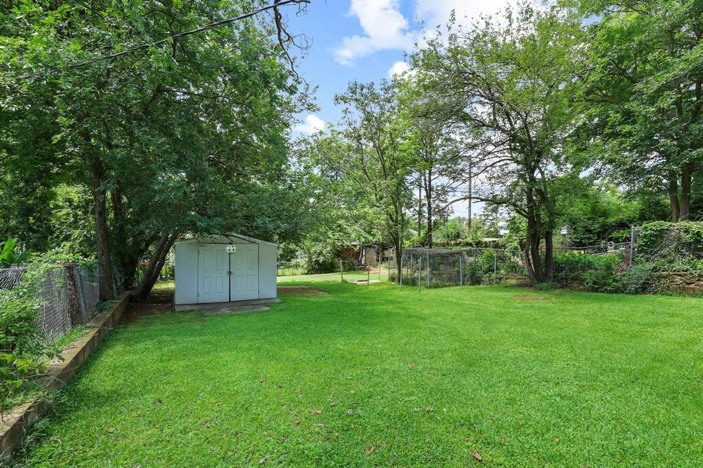 1322 W Chestnut Street Property Photo 27