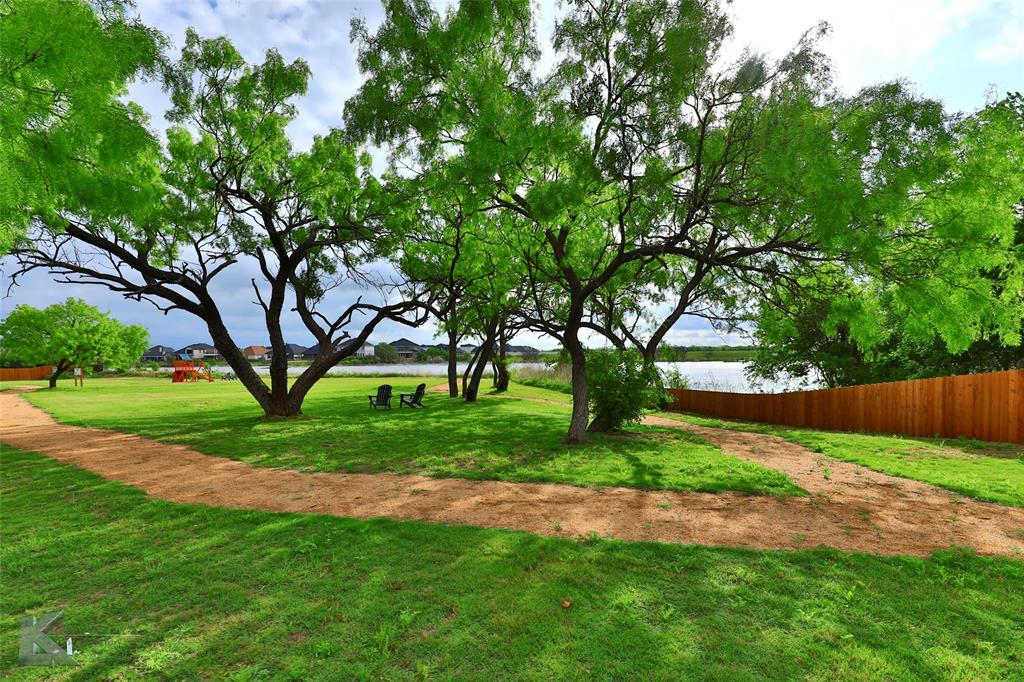1651 Griffith Road Property Photo 16