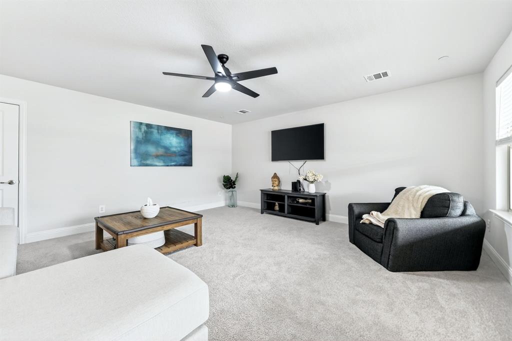 7821 Sunset Boulevard Property Photo 3