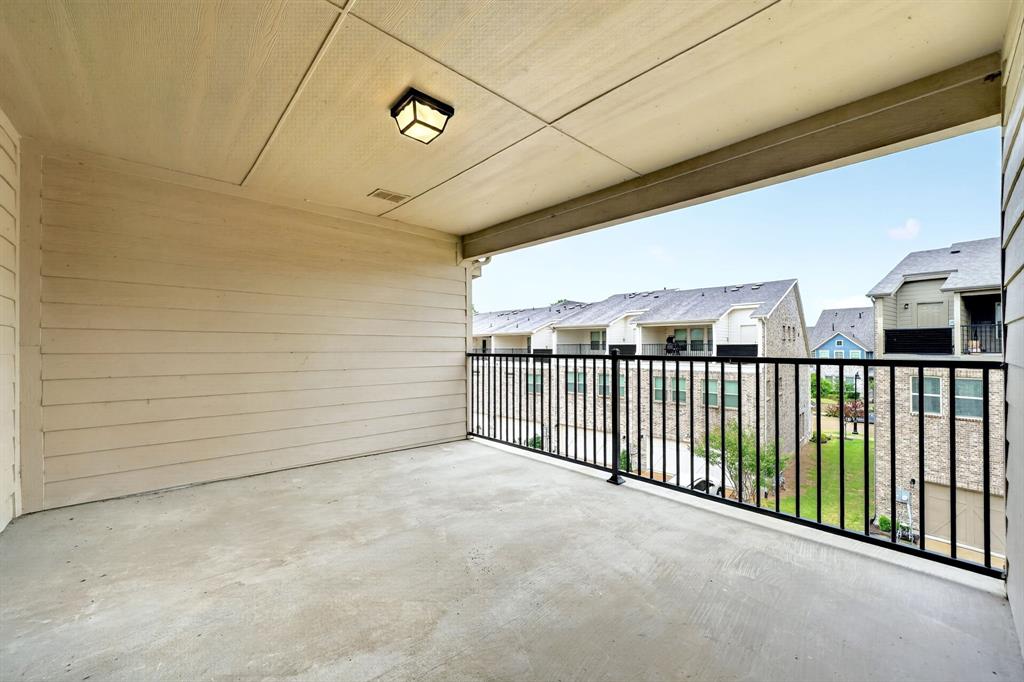 7821 Sunset Boulevard Property Photo 6