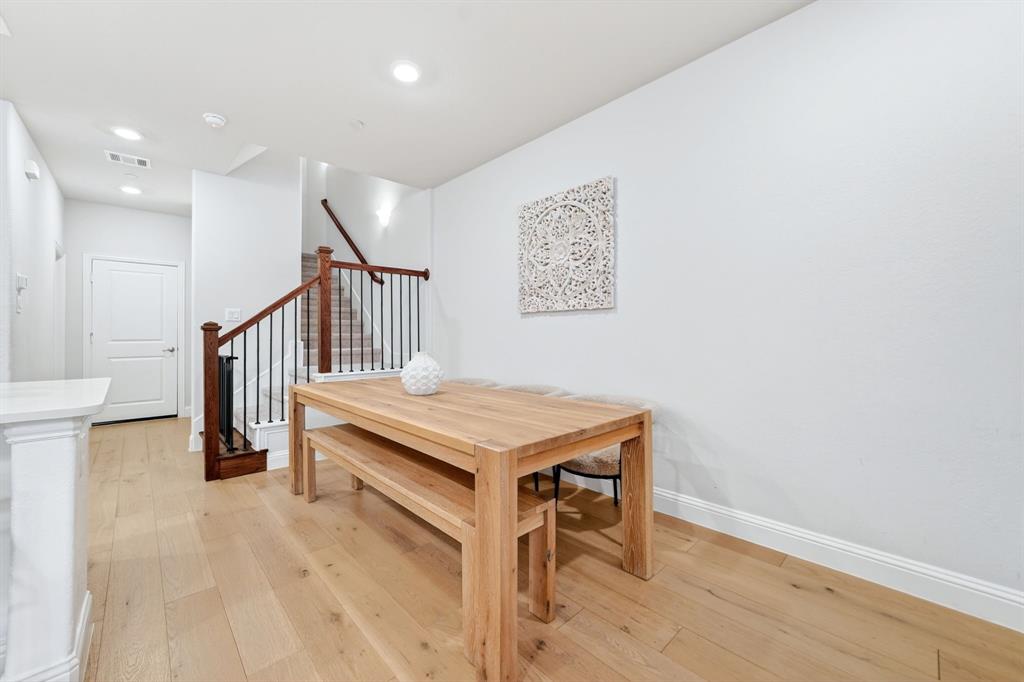 7821 Sunset Boulevard Property Photo 10