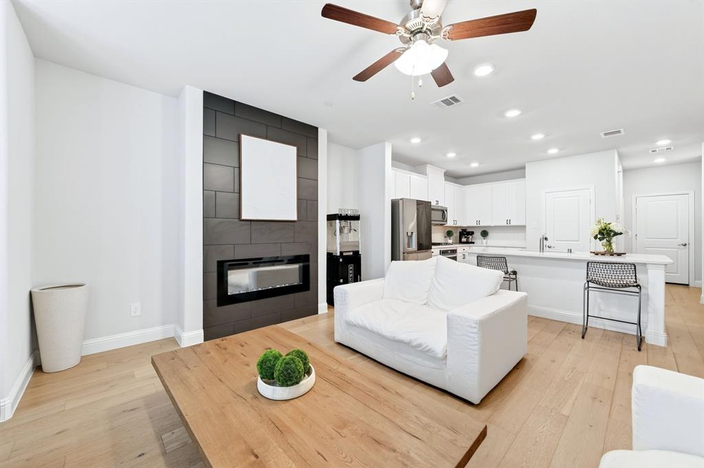 7821 Sunset Boulevard Property Photo 19