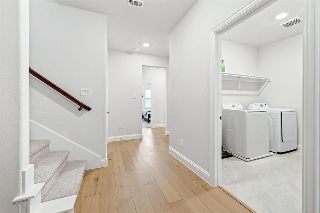 7821 Sunset Boulevard Property Photo 25