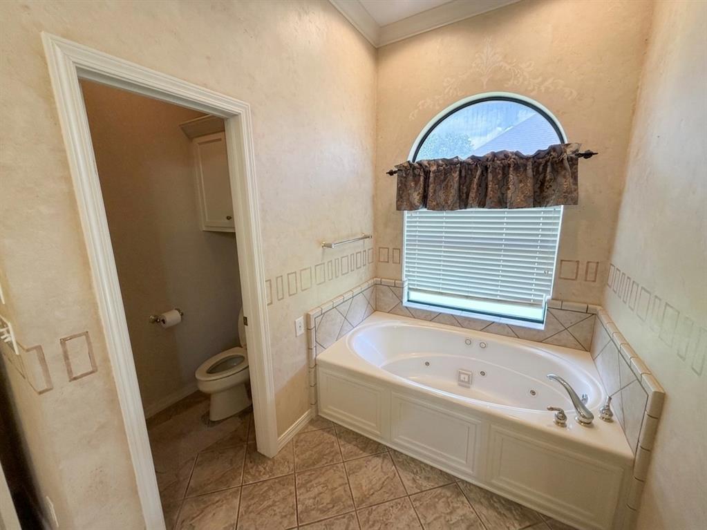 542 Demery Boulevard Property Photo 10