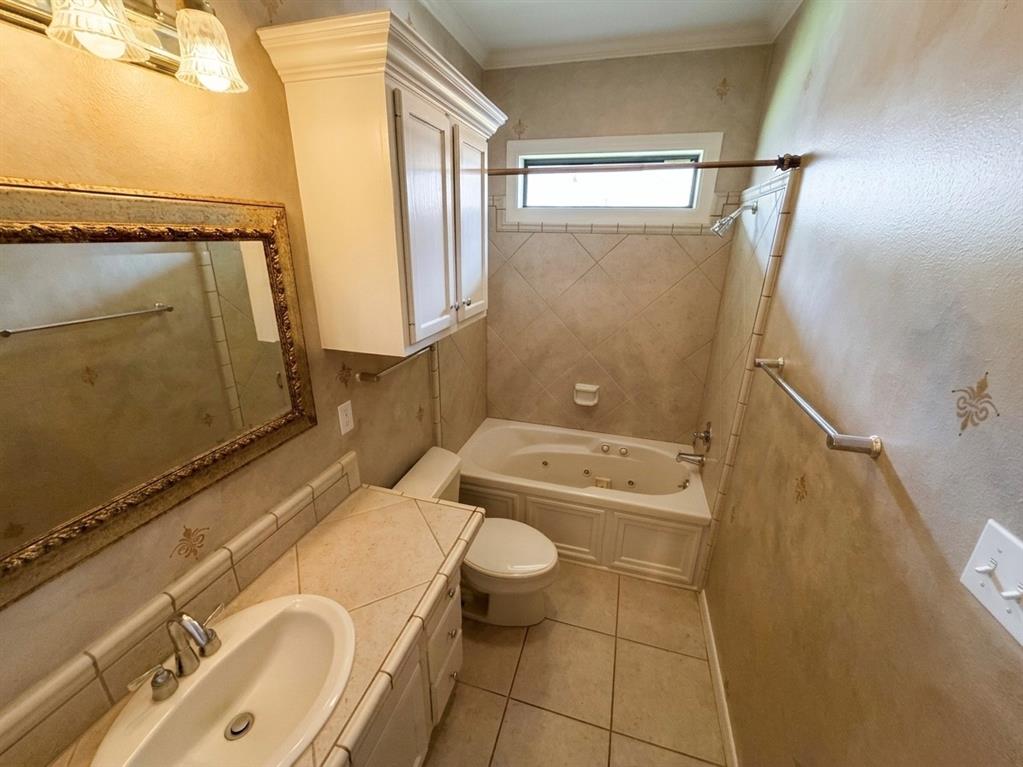 542 Demery Boulevard Property Photo 14