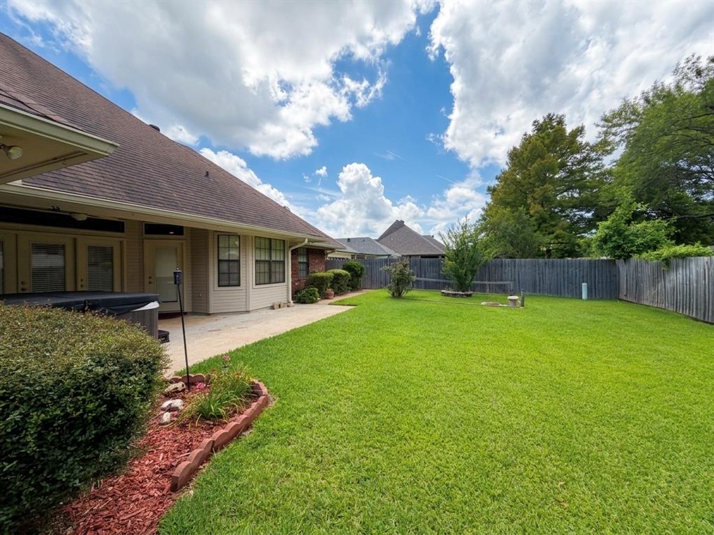 542 Demery Boulevard Property Photo 20