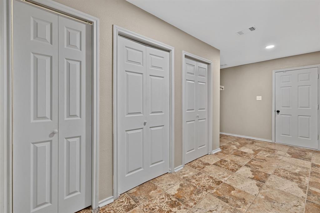 301 Cortland Circle Property Photo 14