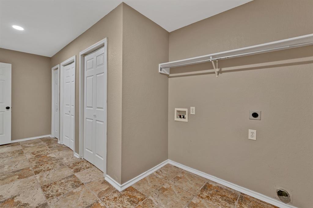 301 Cortland Circle Property Photo 15