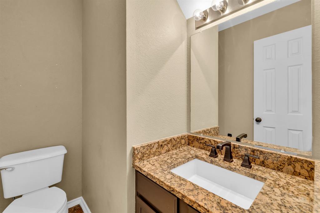 301 Cortland Circle Property Photo 17