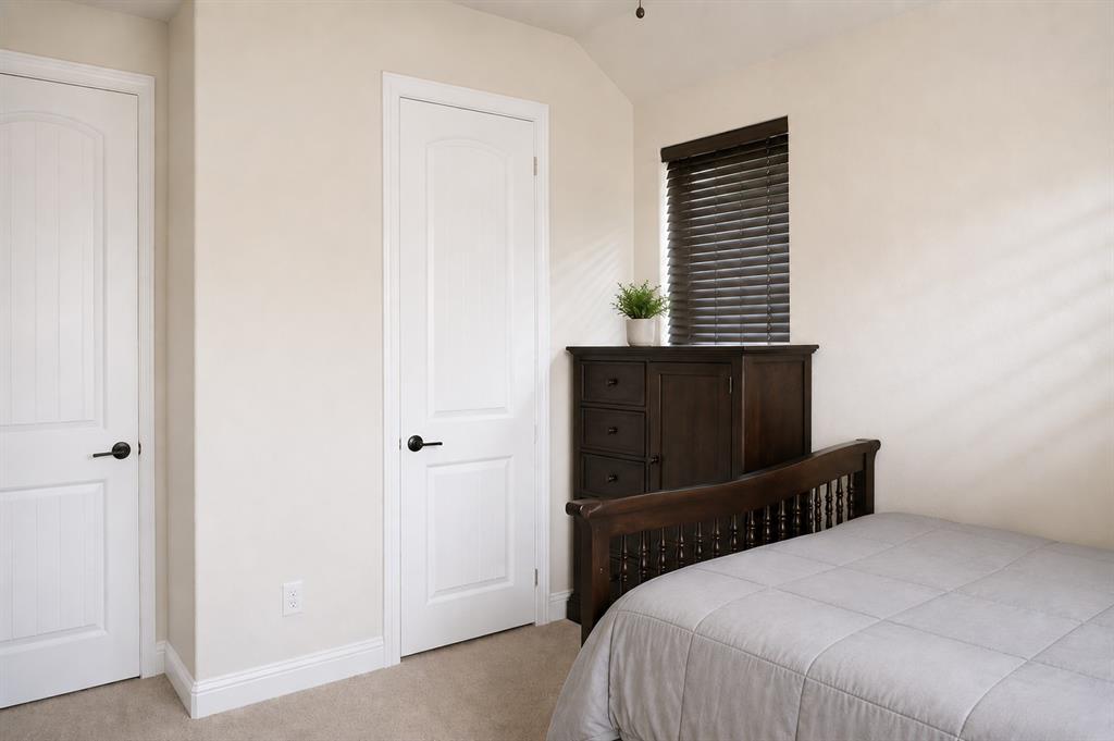 279 Paluxy Street Property Photo 18
