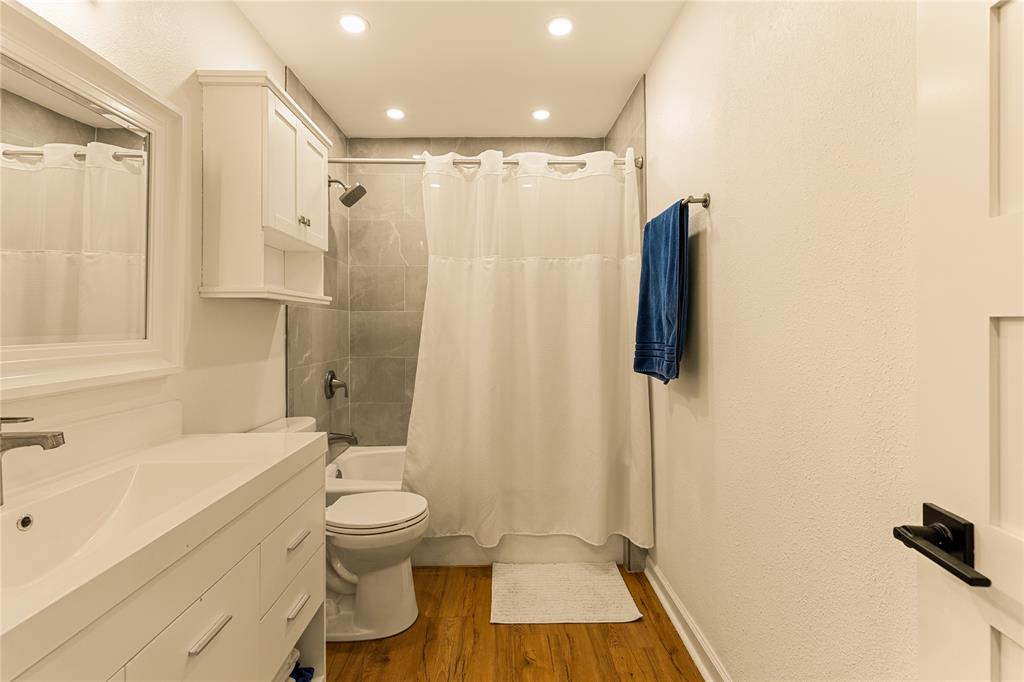 4015 Holland Avenue 103 Property Photo 24